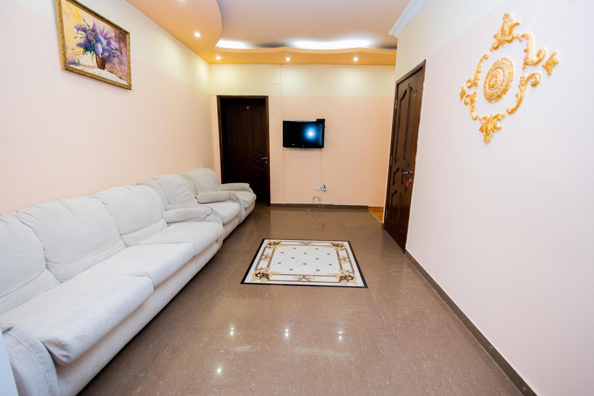 Yan Hotel Erevan Exterior foto