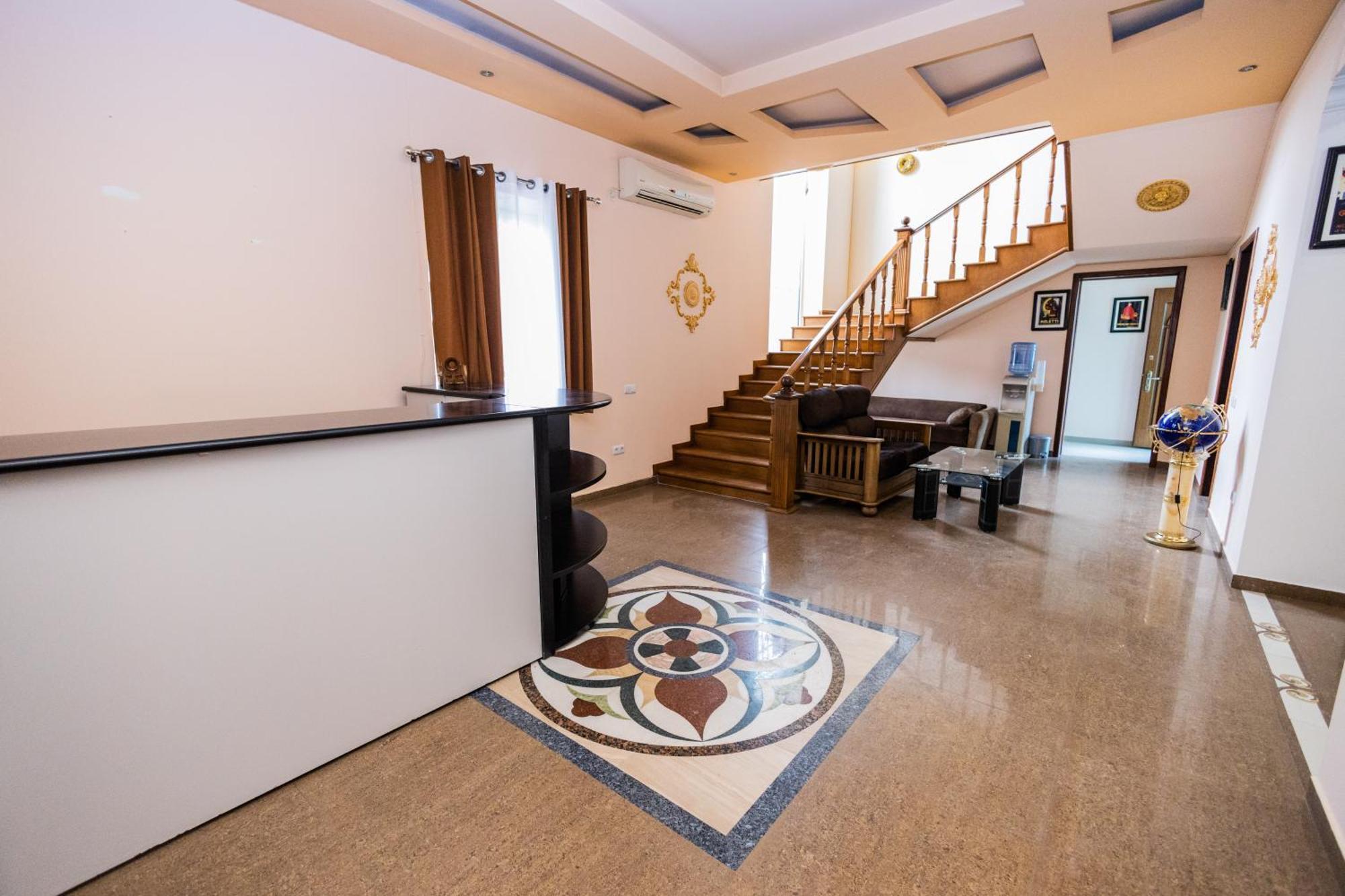 Yan Hotel Erevan Exterior foto